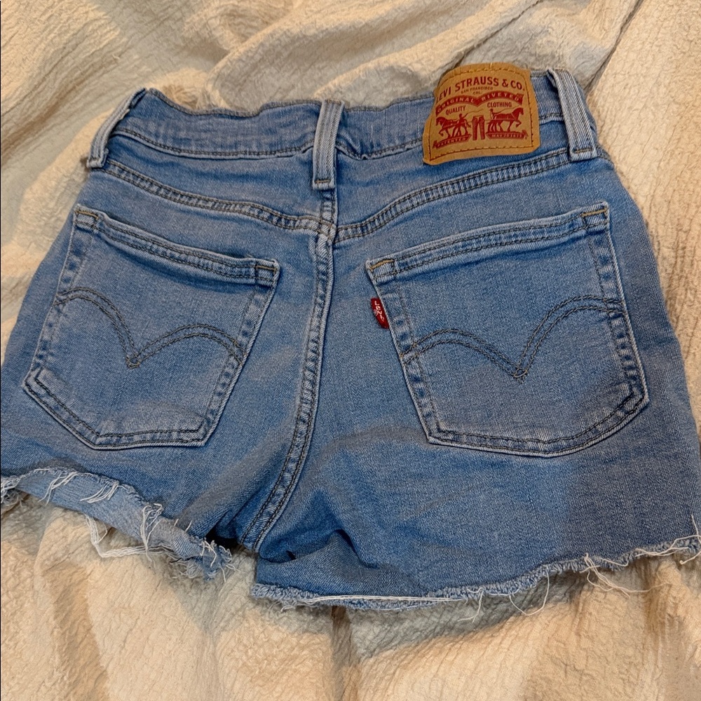 Stylish Levi Denim Women Shorts